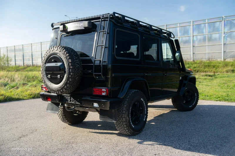 Mercedes-Benz Klasa G W463 G 500 6