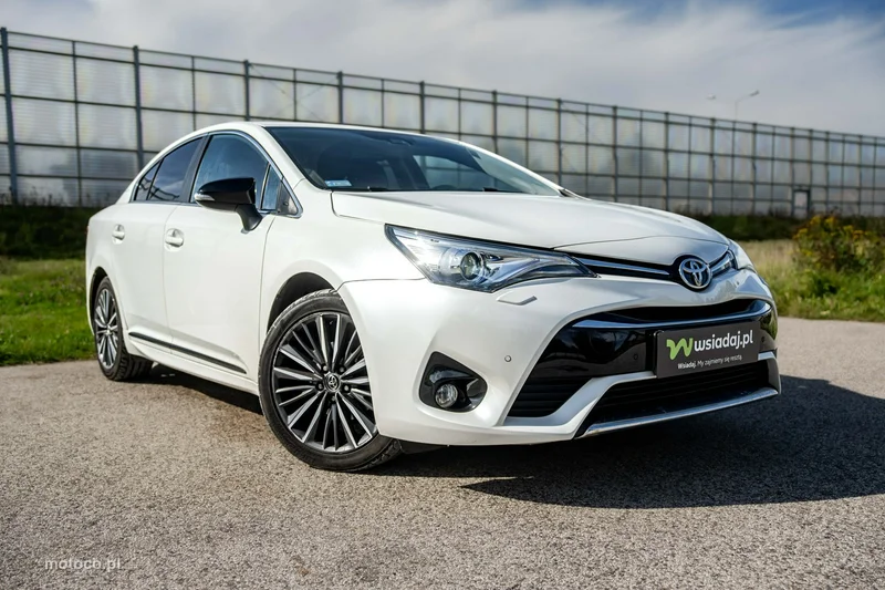 Toyota Avensis T27 3