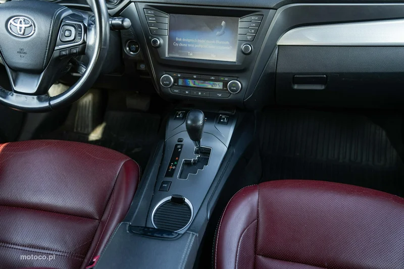 Toyota Avensis T27 25