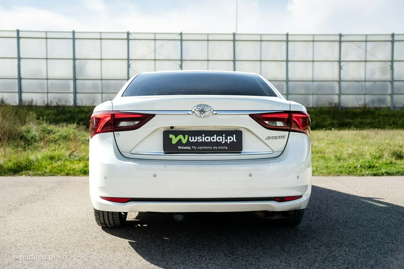 Toyota Avensis T27 5