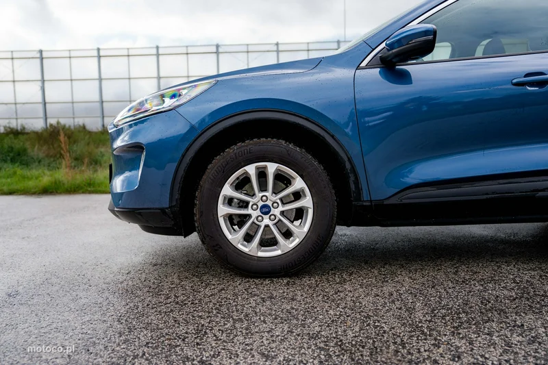 Ford Kuga III 11