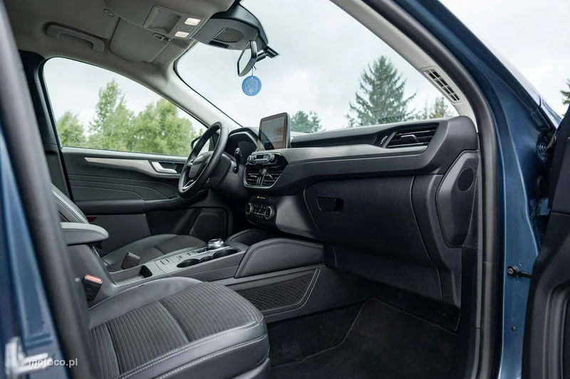 Ford Kuga III 22