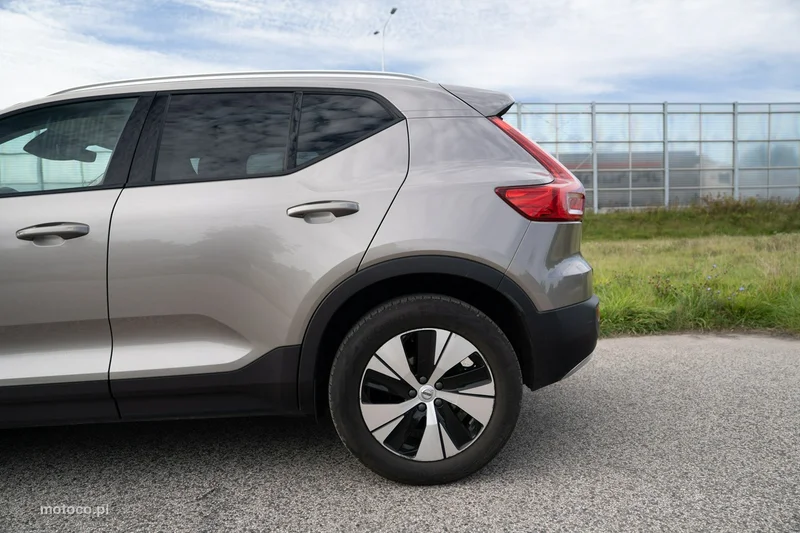 Volvo XC 40 12