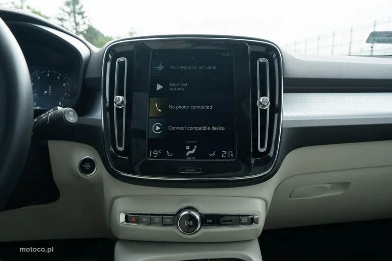Volvo XC 40 22