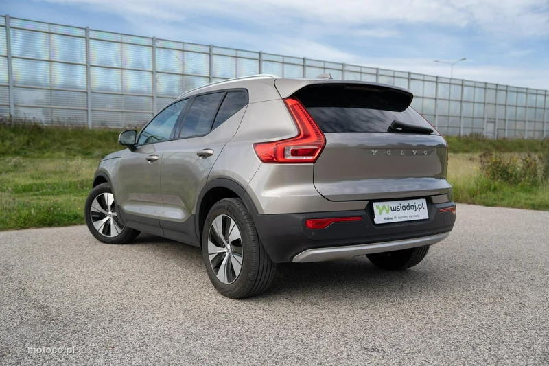 Volvo XC 40 4
