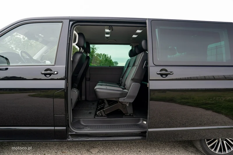 Volkswagen Caravelle 16