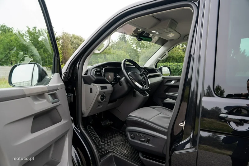 Volkswagen Caravelle 17