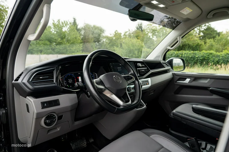 Volkswagen Caravelle 18
