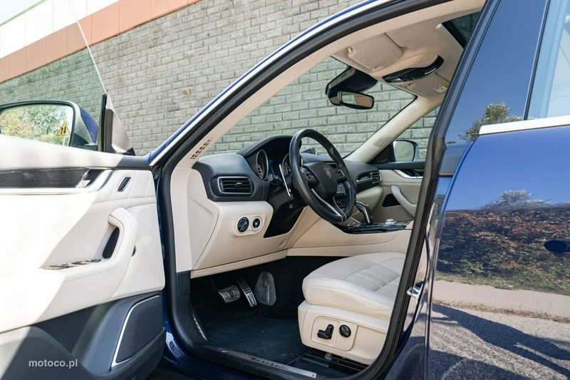 Maserati Levante 22