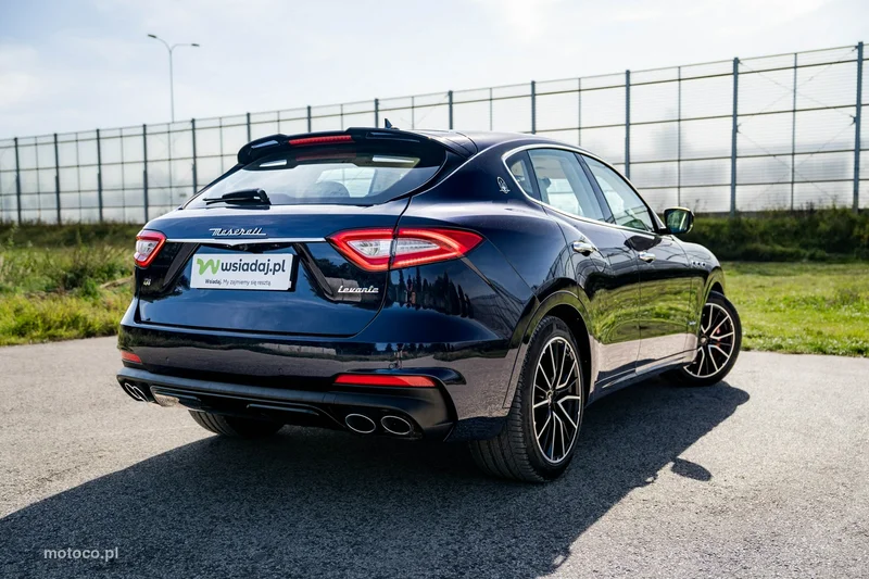 Maserati Levante 6