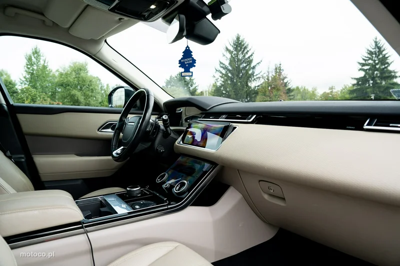 Land Rover Range Rover Velar 21