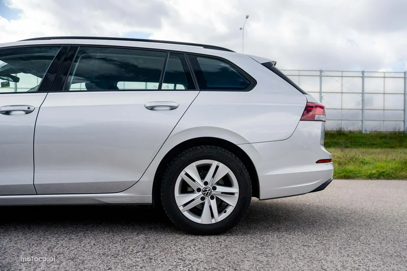 Volkswagen Golf Variant 12