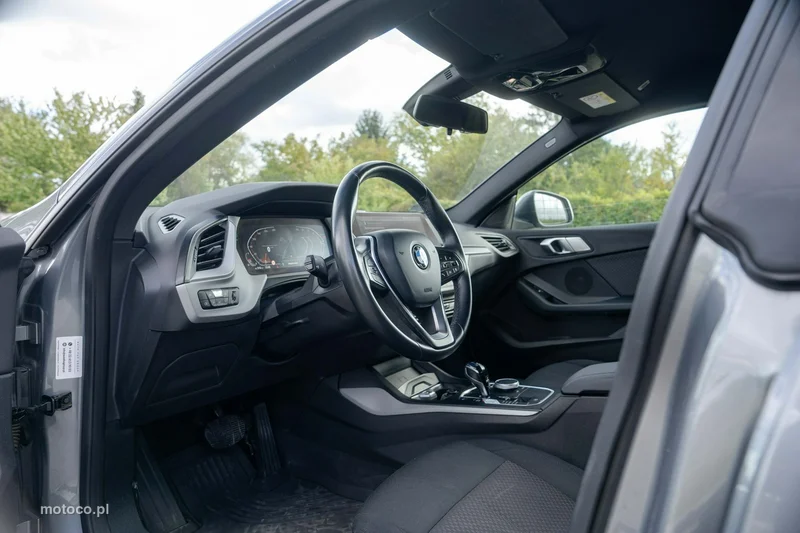 BMW Seria 2 U06 220 17