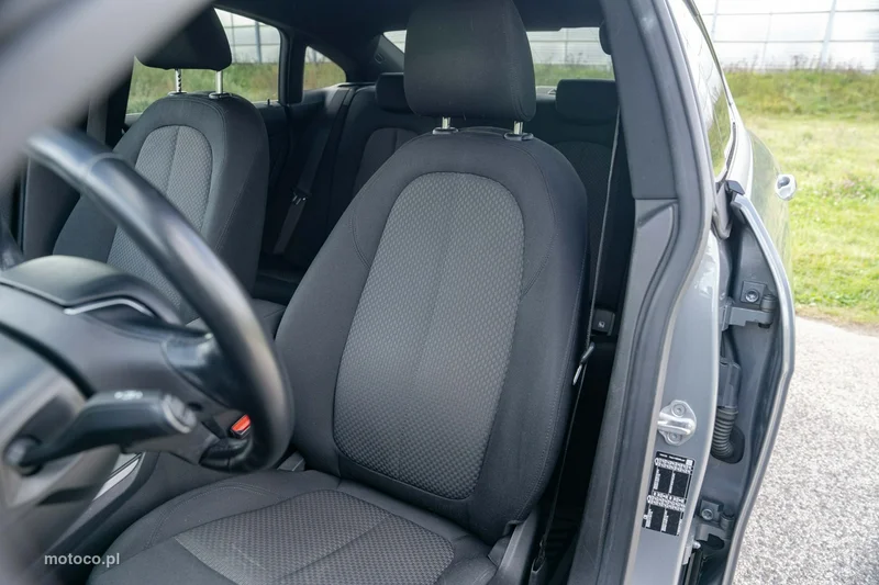 BMW Seria 2 U06 220 25