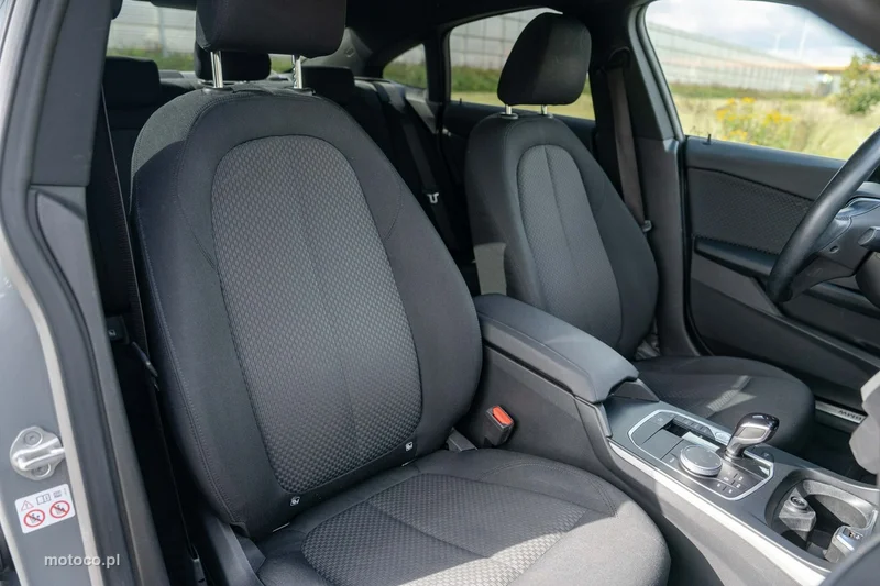 BMW Seria 2 U06 220 26