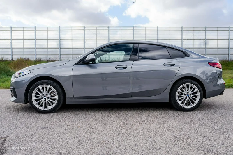 BMW Seria 2 U06 220 10