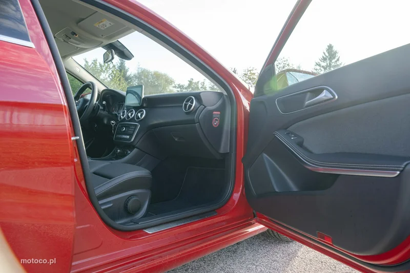 Mercedes-Benz Klasa A W176 A 160 25