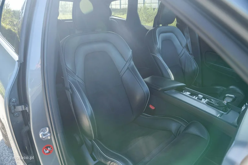 Volvo XC 60 25