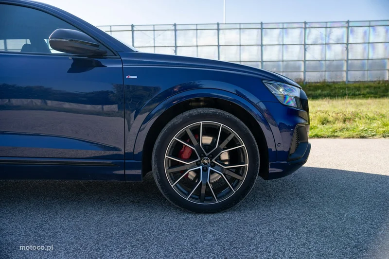 Audi Q8 4M 8