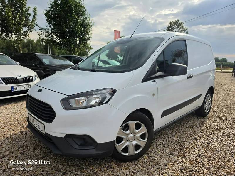 Ford Transit Courier 6