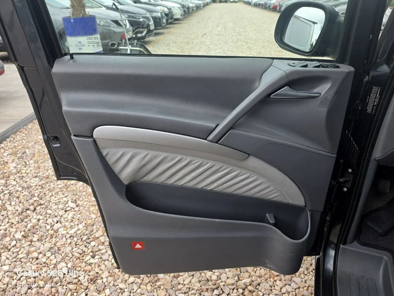 Mercedes-Benz Viano 25
