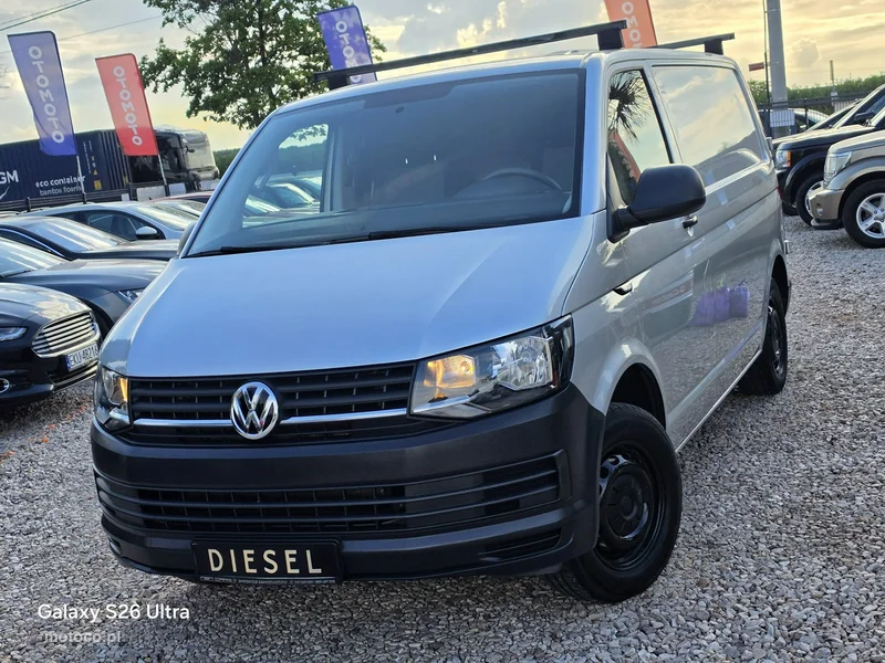Volkswagen Transporter 19