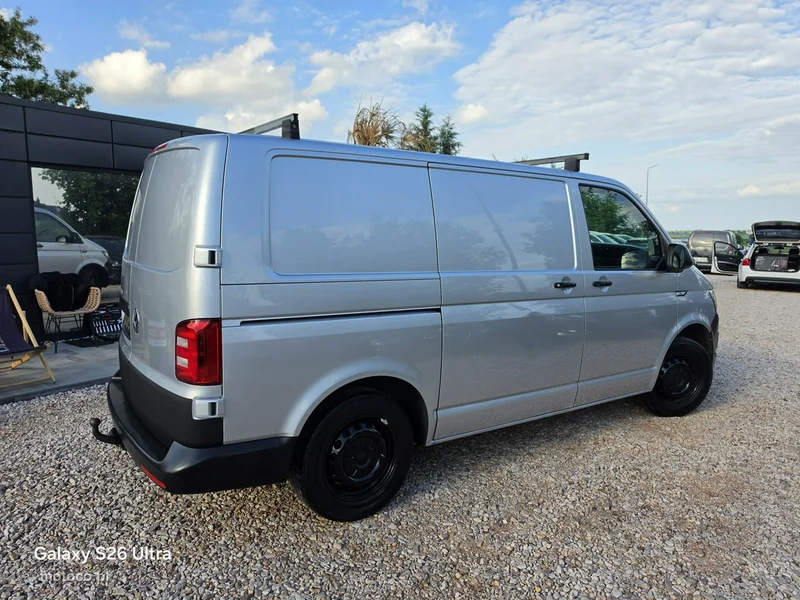 Volkswagen Transporter 21