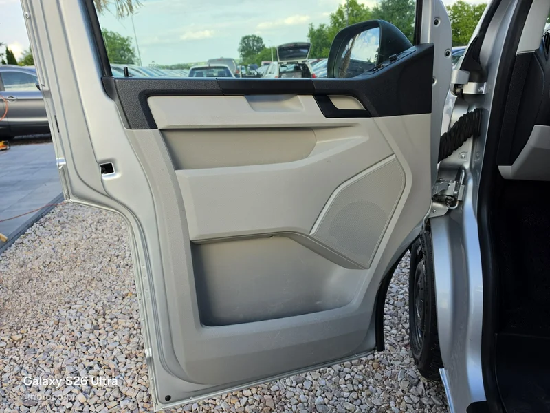 Volkswagen Transporter 26