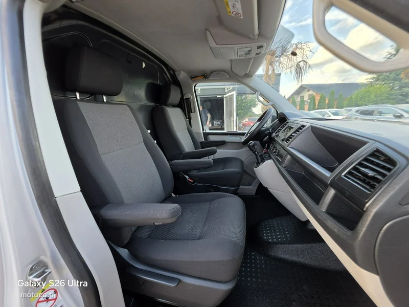 Volkswagen Transporter 32