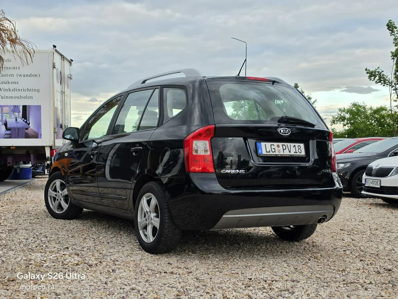Kia Carens 13