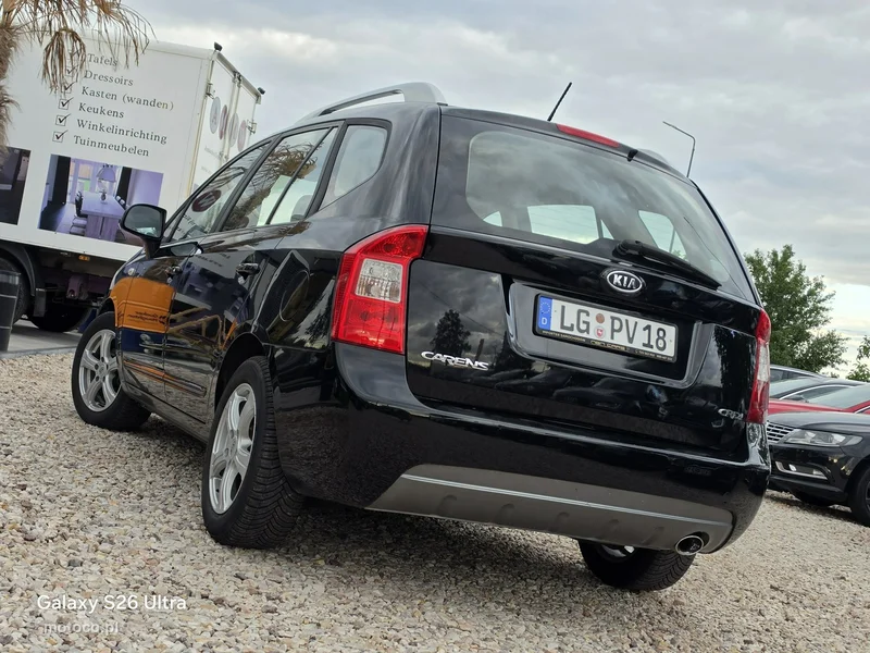 Kia Carens 14