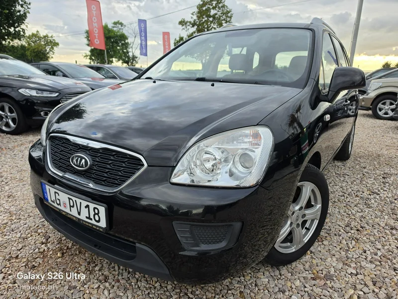 Kia Carens 15
