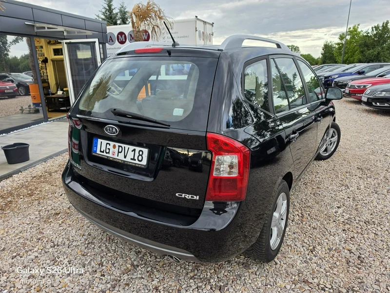 Kia Carens 21