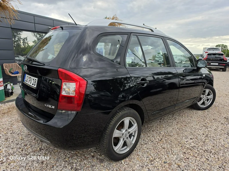Kia Carens 24
