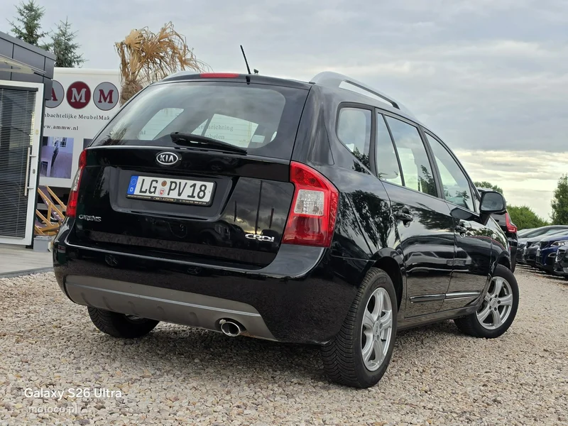 Kia Carens 26