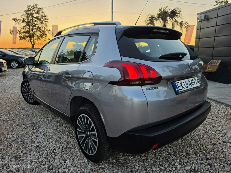 Peugeot 2008 9
