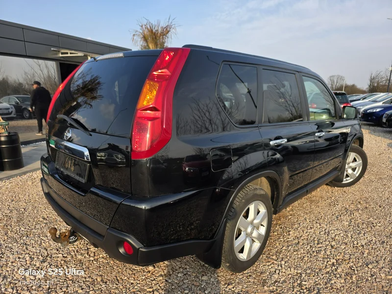 Nissan X-Trail 23