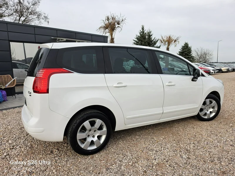 Peugeot 5008 25