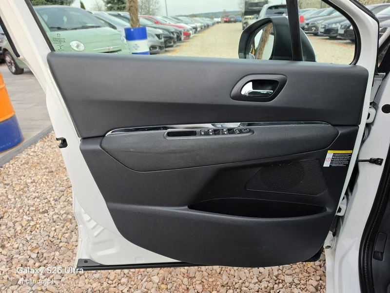 Peugeot 5008 28