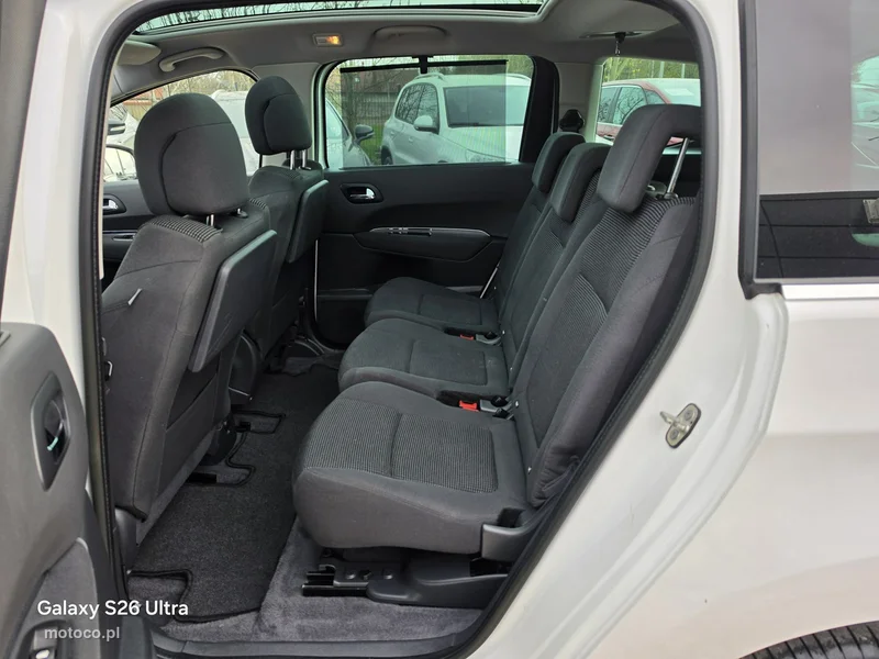 Peugeot 5008 31