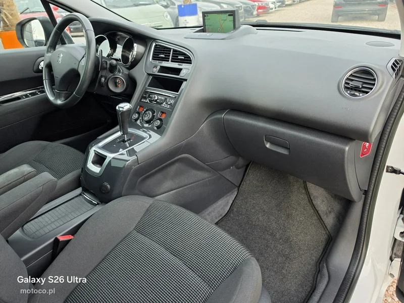 Peugeot 5008 32