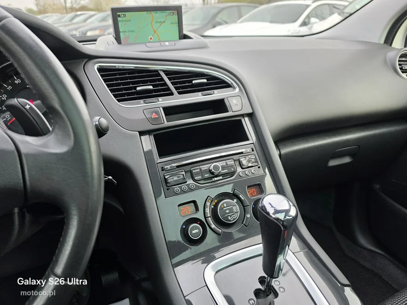 Peugeot 5008 38