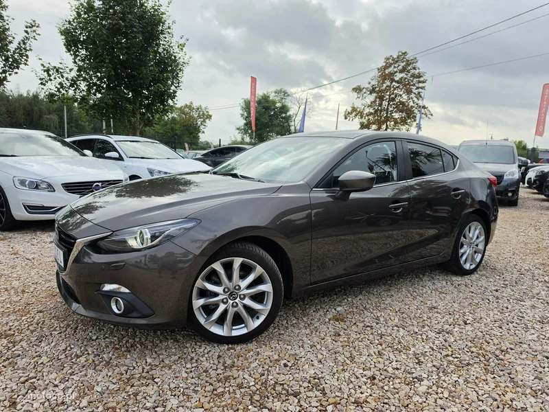 Mazda 3 18