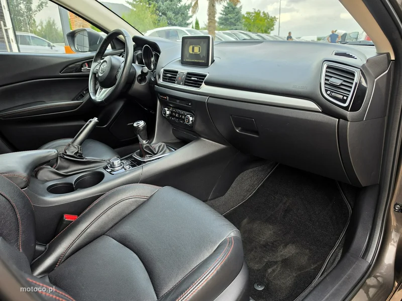 Mazda 3 30