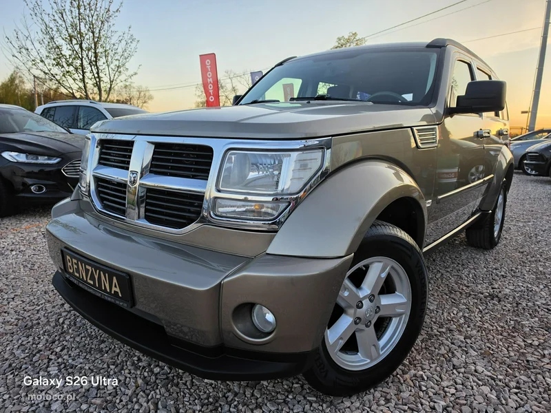 Dodge Nitro 14