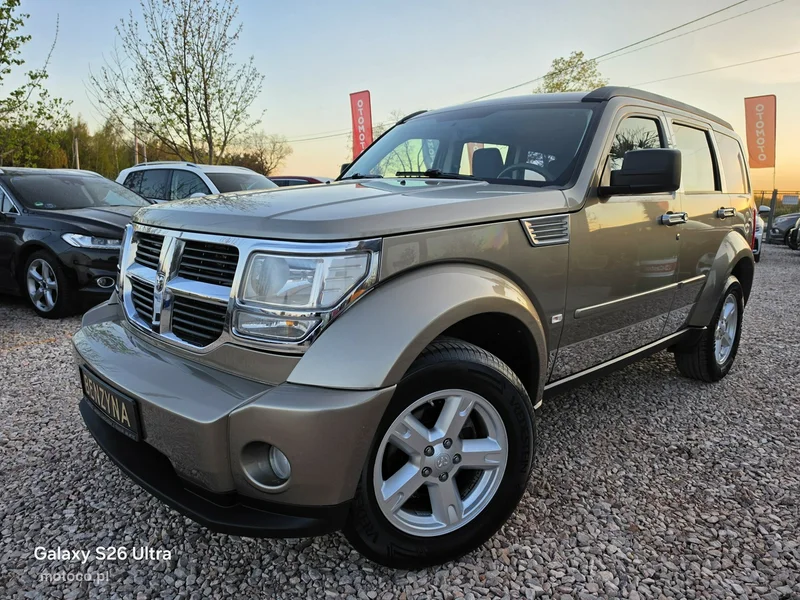 Dodge Nitro 15
