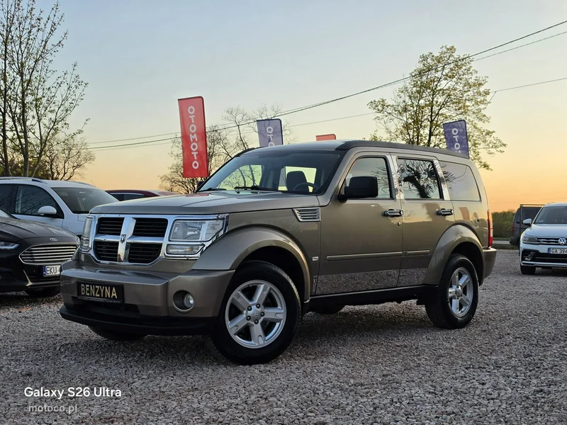 Dodge Nitro 17