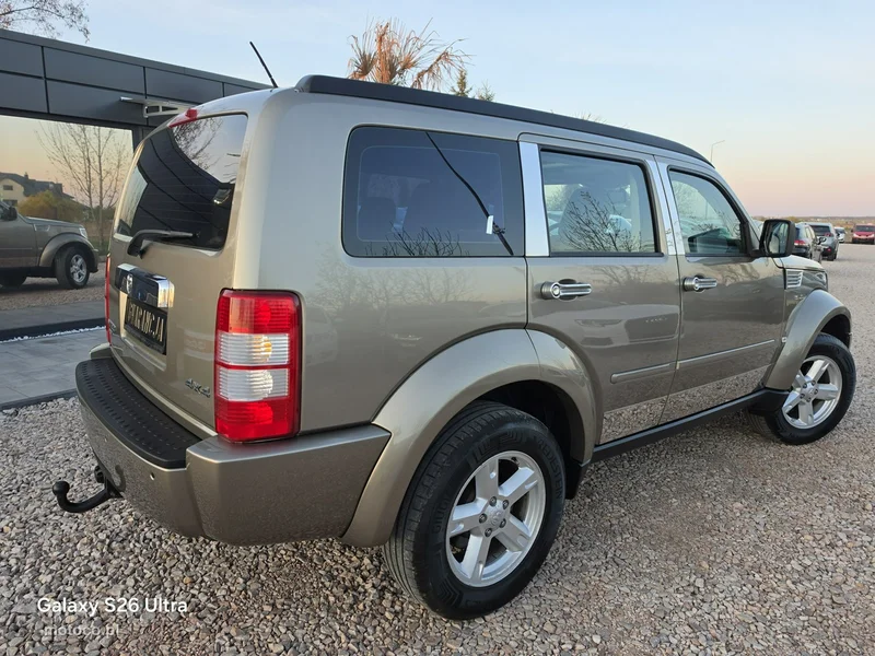 Dodge Nitro 19