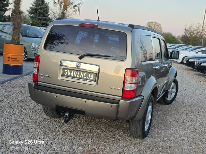 Dodge Nitro 21