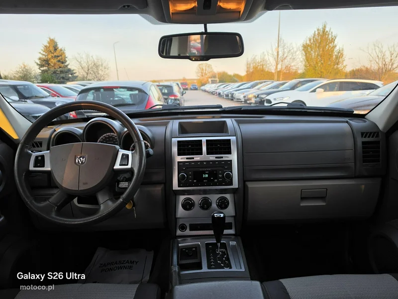 Dodge Nitro 32